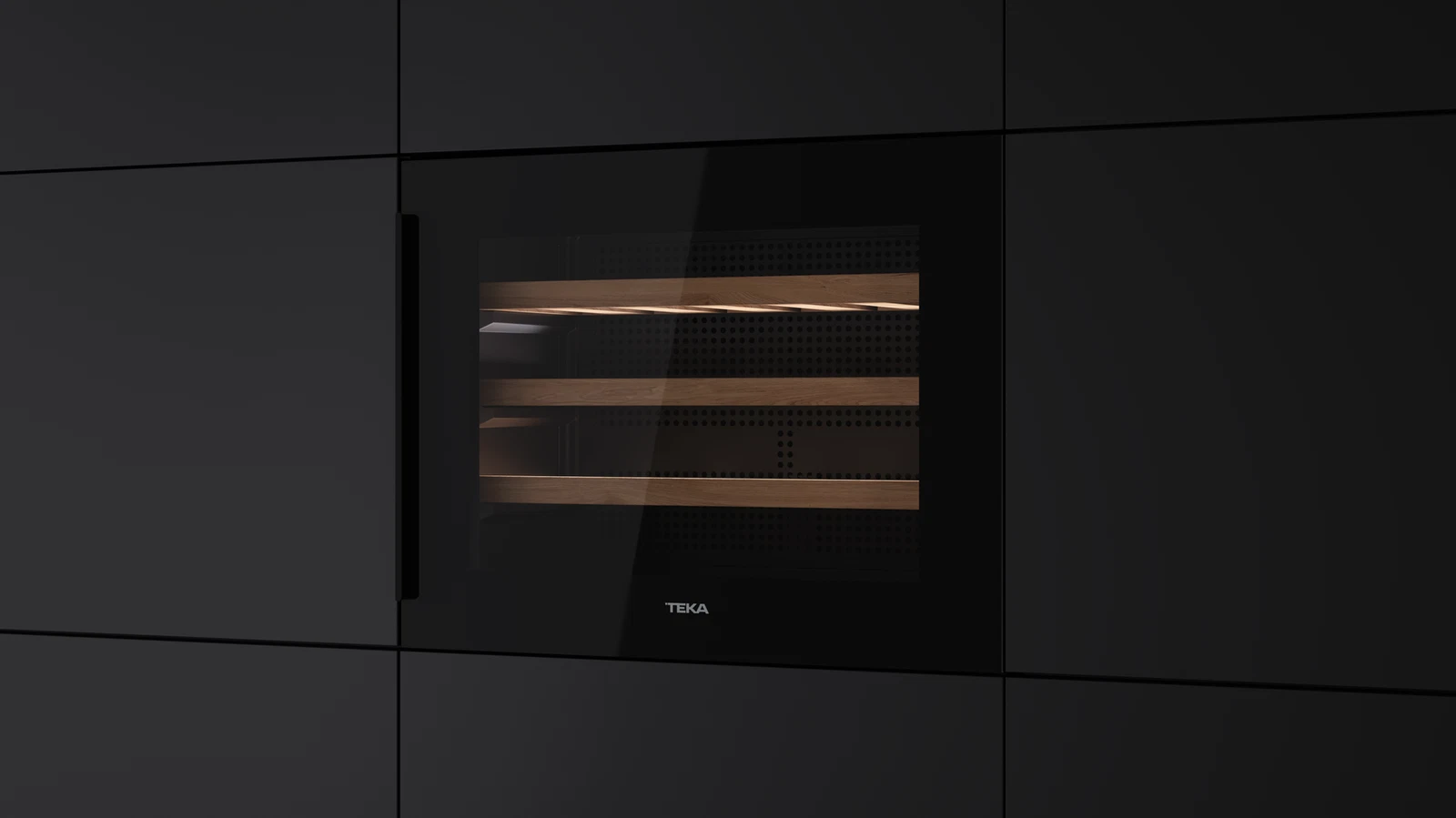 Встраиваемый в колонну винный кулер RVI 10024 BLACK GLASS