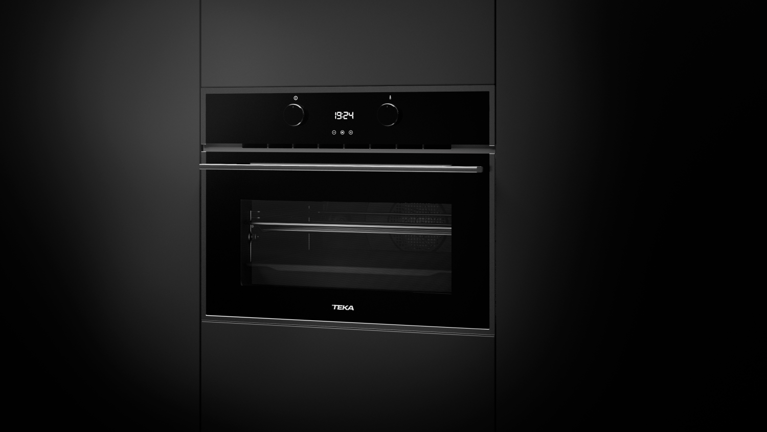 Компактный духовой шкаф  Teka Maestro HLC 840 BLACK-SS Чёрное Стекло